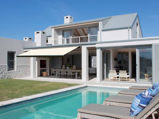 How to Maintain Your Retractable Awning for Long-Lasting Use